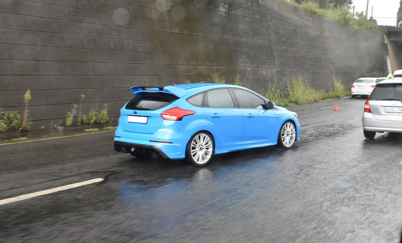 A Ford Focus RS Mk3 hatchback, three-quarter view