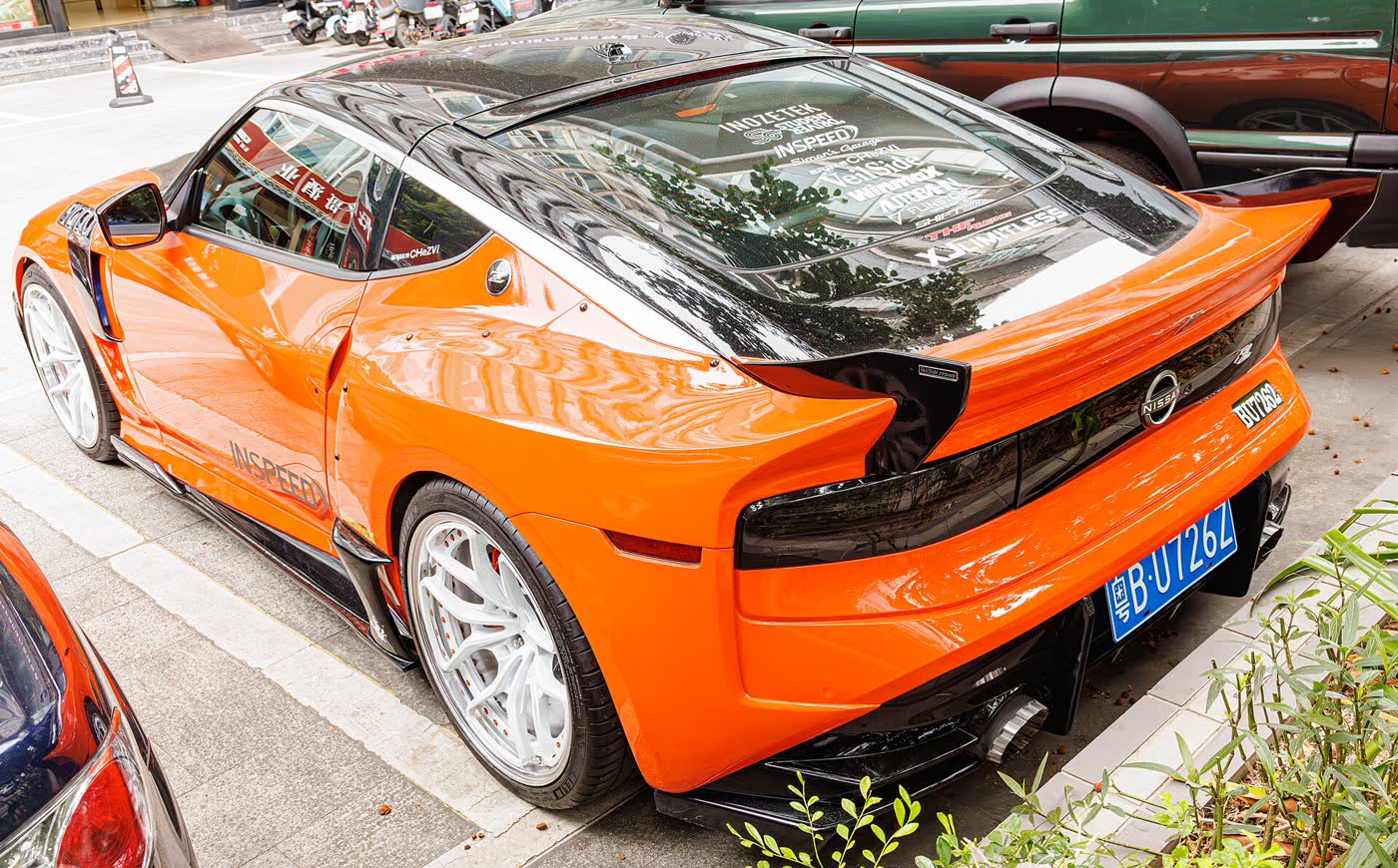 A Nissan Z RZ34 coupe, front three-quarter view